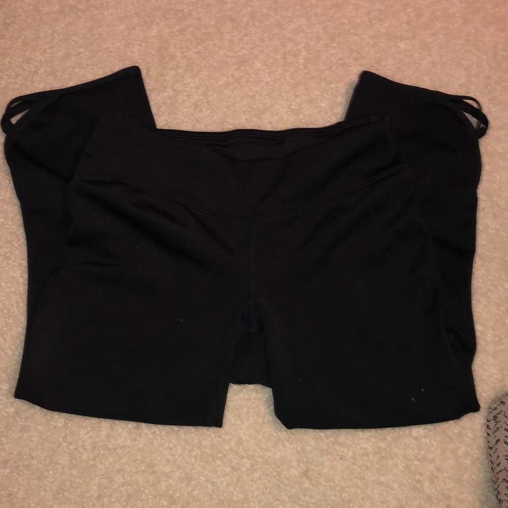 Black new balance leggings